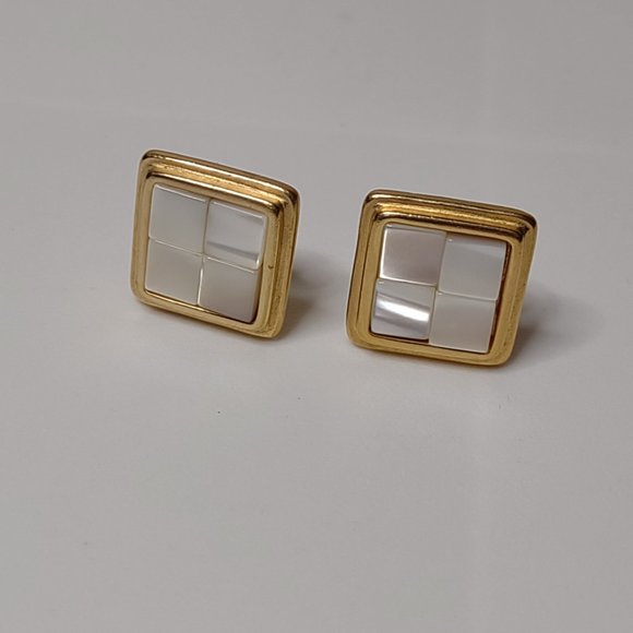 Square Gold Tone Napier Clip On Earrings - Picture 2 of 9